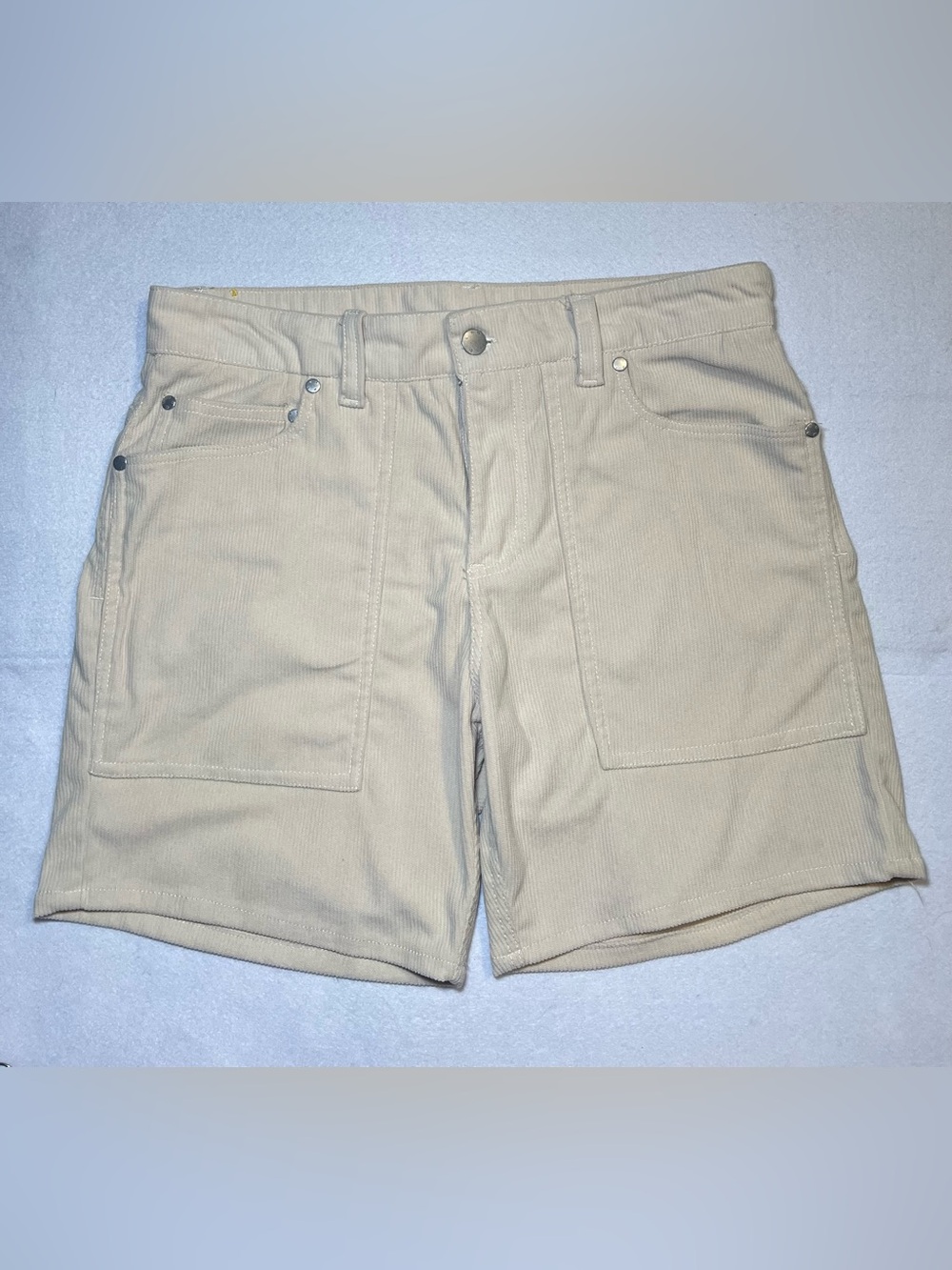 WeSC Stockholm Men’s Corduroy Utility Op Pocket Shorts, Cream/Biege,Size 30 - Picture 1 of 12